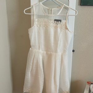 Pretty dress in perfect condition